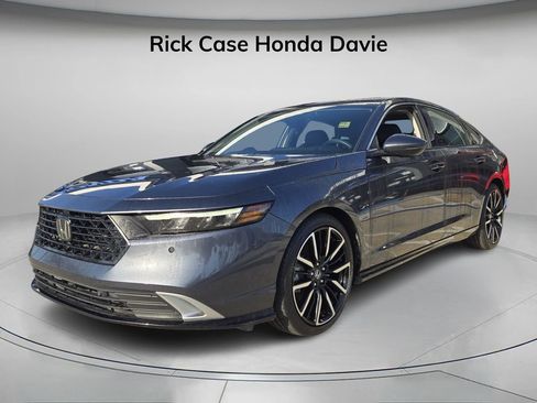 Certified 2023 Honda Accord Touring image 8