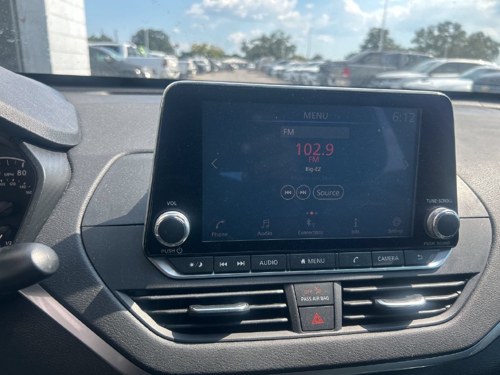 Used 2020 Nissan Altima 2.5 S FWD image 17