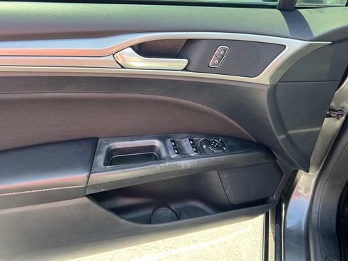Certified 2020 Ford Fusion SE AWD/4WD image 14