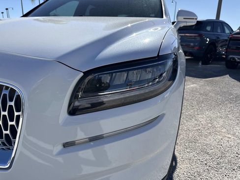 Certified 2023 Lincoln Nautilus Reserve w/ Equipment Group 201A image 9