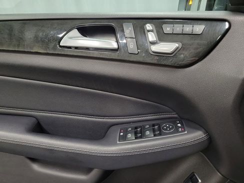 Used 2019 Mercedes-Benz GLS 450 4MATIC image 21