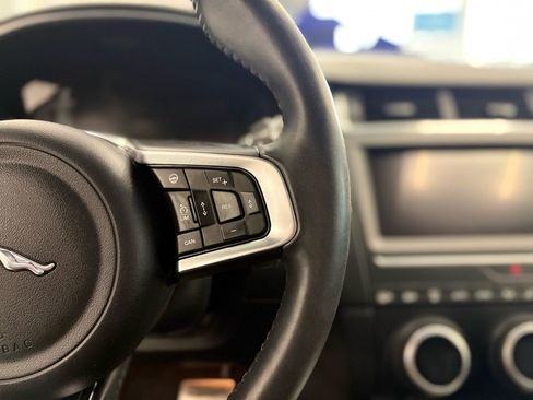 Used 2020 Jaguar E-PACE R-Dynamic HSE image 20