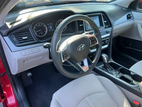 Used 2019 Hyundai Sonata SE FWD image 14