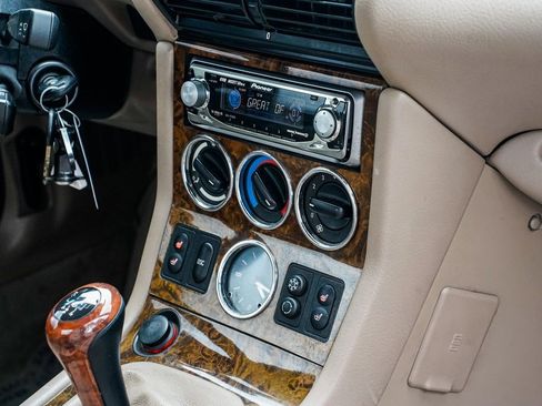 Used 2001 BMW Z3 3.0i image 11