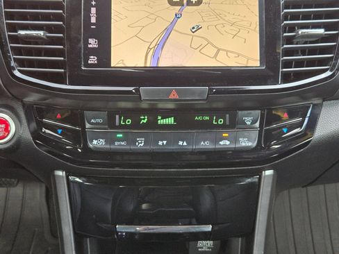 Used 2016 Honda Accord EX-L image 18
