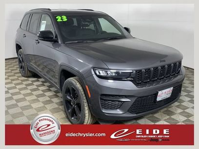 Used 2023 Jeep Grand Cherokee Altitude