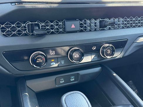 Certified 2023 Honda Accord LX image 16
