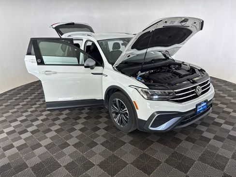 Used 2024 Volkswagen Tiguan Wolfsburg Edition AWD/4WD image 13