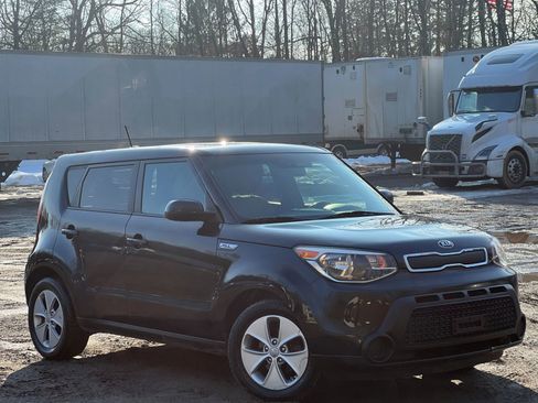 Used 2015 Kia Soul image 8