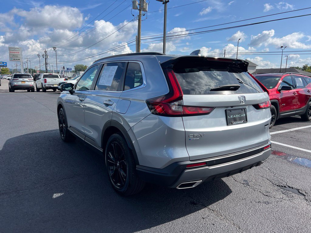 Certified 2024 Honda CR-V Sport Touring image 3