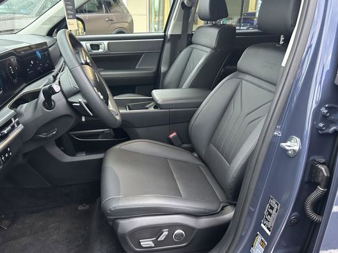 Certified 2025 Hyundai Santa Fe XRT image 13