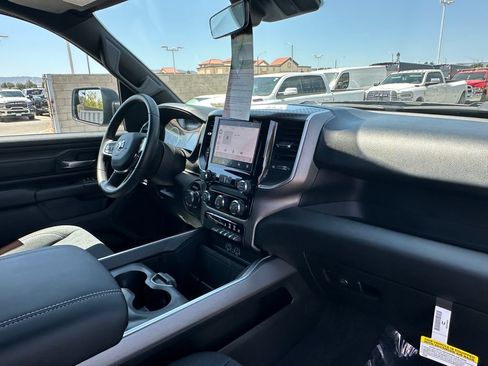 New 2026 RAM 1500 Express AWD/4WD image 13