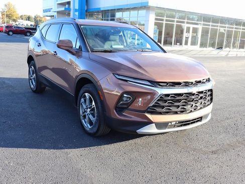 Used 2023 Chevrolet Blazer LT w/ Convenience Package image 2