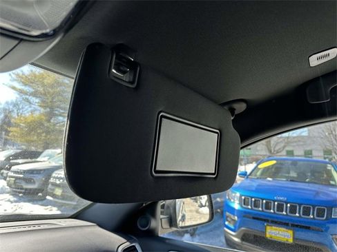 Certified 2020 Jeep Grand Cherokee Laredo image 36