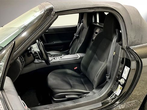 Used 2013 MAZDA MX-5 Miata Sport image 18