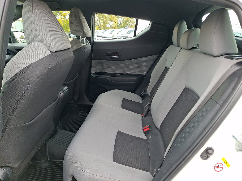 Used 2019 Toyota C-HR XLE FWD image 13