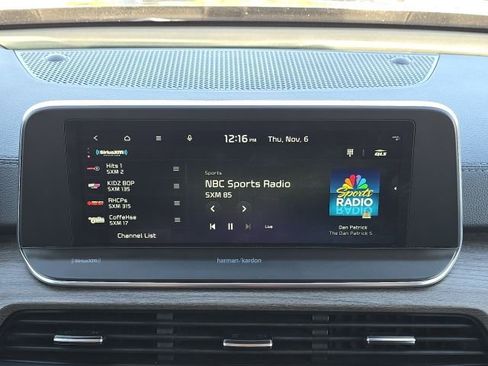 Used 2022 Kia Telluride SX w/ SX Prestige Package image 37