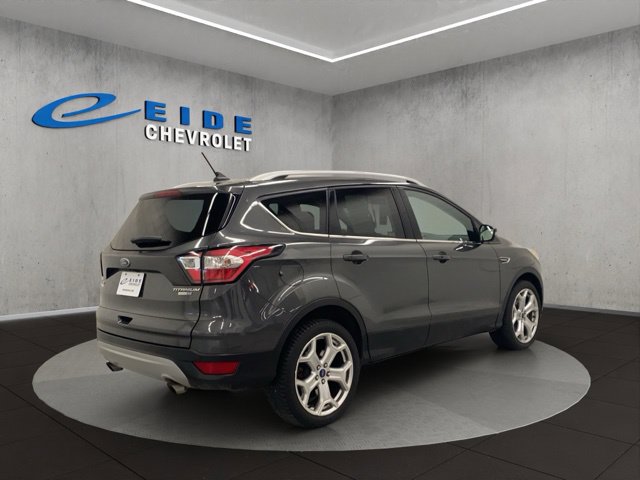 Used 2018 Ford Escape Titanium w/ Ford Safe & Smart Package AWD/4WD image 15