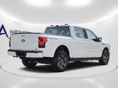 Used 2024 Ford F150 Lightning Flash AWD/4WD image 4