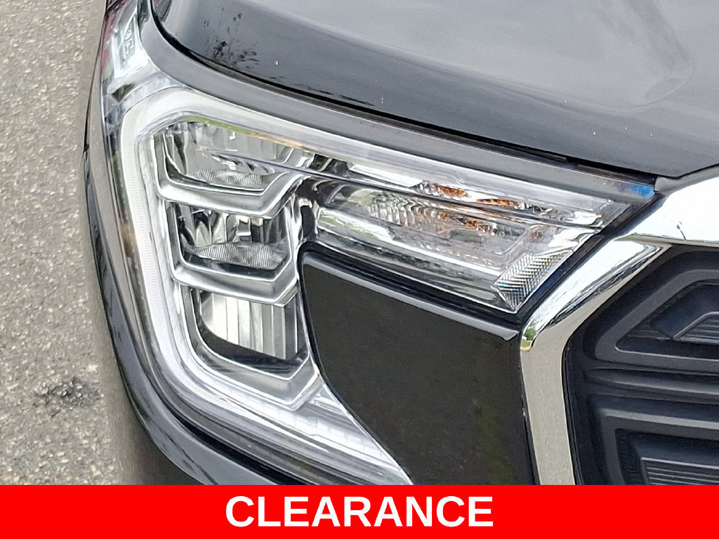 Used 2024 GMC Terrain SLE AWD/4WD image 9