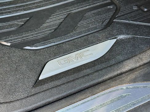 Used 2019 GMC Sierra 1500 SLT w/ SLT Premium Package image 11