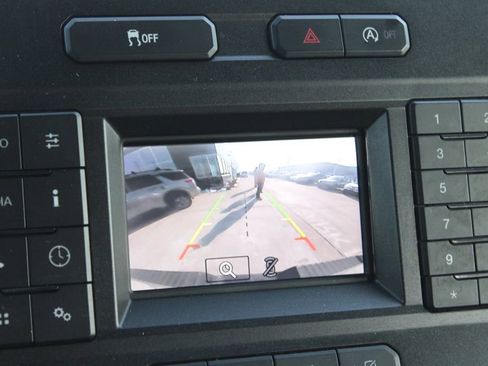 Used 2018 Ford F150 XLT image 34