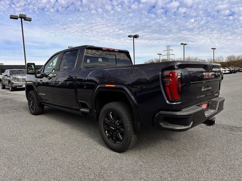 New 2026 GMC Sierra 2500 AT4 w/ AT4 Premium Plus Package AWD/4WD image 7