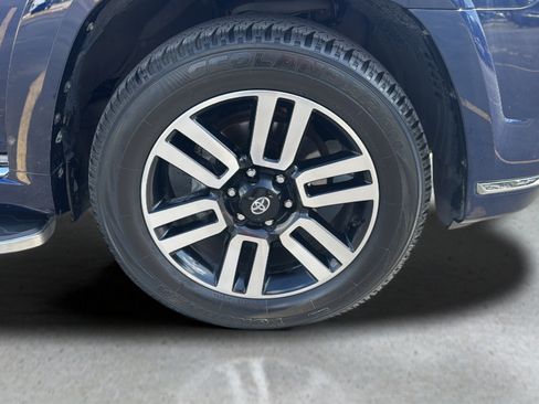 Used 2024 Toyota 4Runner Limited RWD image 21