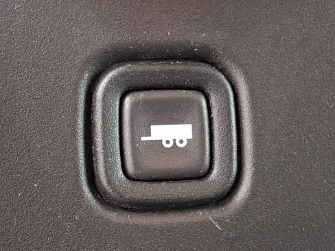 Used 2022 Chevrolet Express 2500 w/ Driver Convenience Package RWD image 22