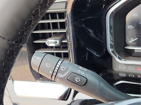 New 2025 GMC Sierra 2500 SLE image 24