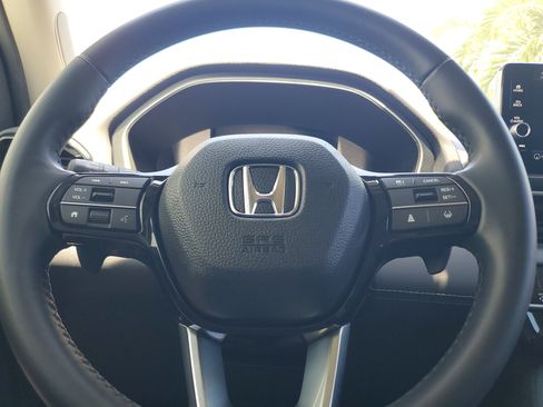 Used 2024 Honda Pilot Touring image 22