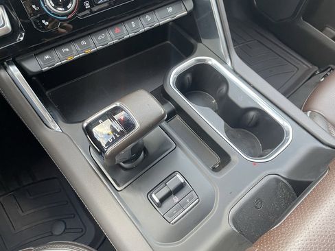 Used 2022 GMC Sierra 1500 Denali image 19