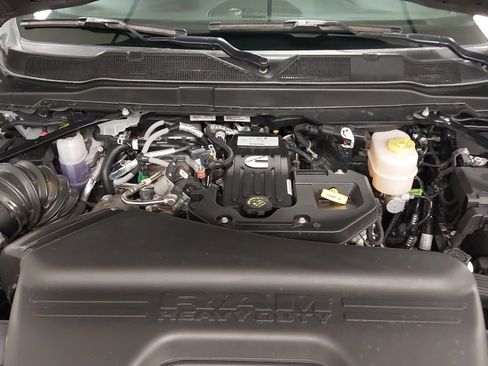 Used 2025 RAM 2500 Big Horn image 30