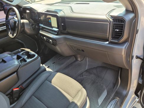 Used 2024 Chevrolet Silverado 1500 RST RWD image 9