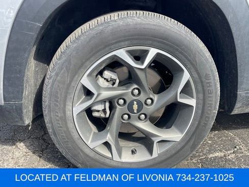 Used 2024 Chevrolet Trax LT w/ Driver Confidence Package image 5