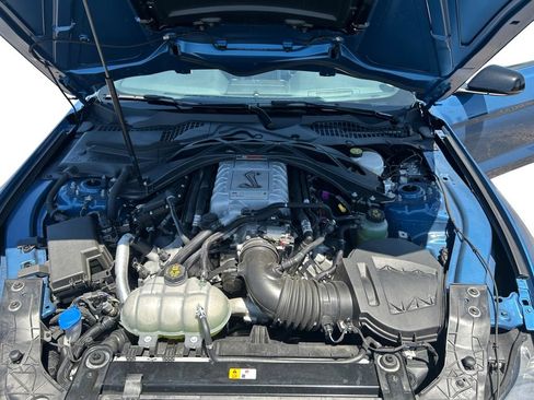 Used 2021 Ford Mustang Shelby GT500 w/ Carbon Fiber Track Pack RWD image 25