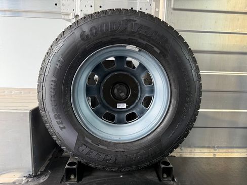 Used 2024 Chevrolet Brightdrop 400 w/ Commercial Equipment Package AWD/4WD image 49