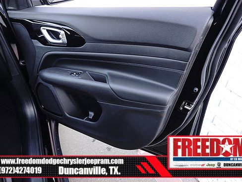 New 2026 Jeep Compass Latitude image 41