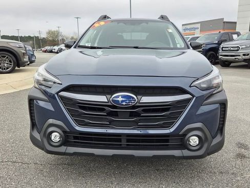 Used 2023 Subaru Outback Premium image 2