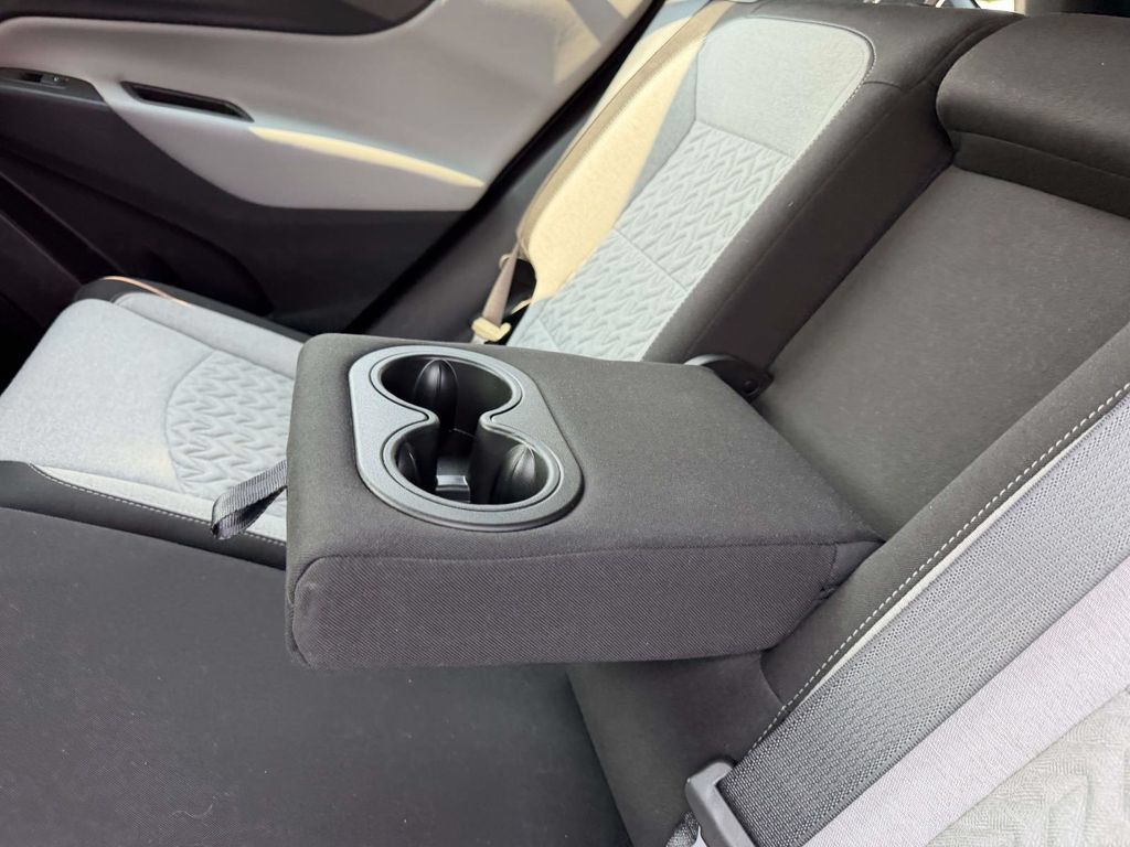 Used 2024 Chevrolet Equinox LS FWD image 19