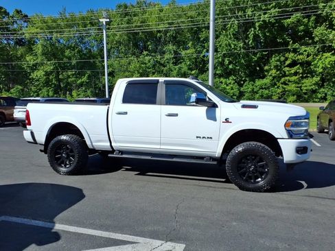 Used 2022 RAM 2500 Laramie AWD/4WD image 5