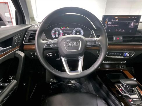 Certified 2023 Audi Q5 2.0T Premium Plus w/ Premium Plus Package AWD/4WD image 8