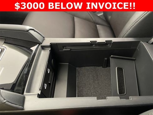 New 2025 MAZDA MAZDA3 2.5 Turbo Sedan w/Premium Plus image 25