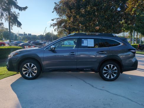 Used 2025 Subaru Outback Touring XT AWD/4WD image 7