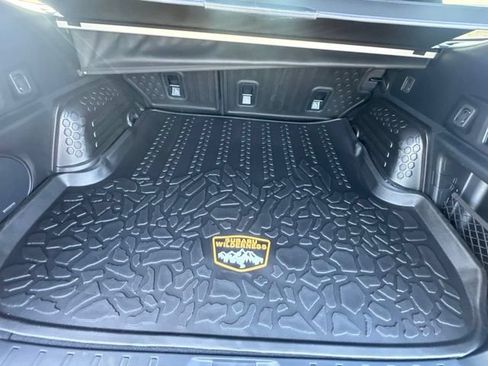 Used 2025 Subaru Outback Wilderness AWD/4WD image 7