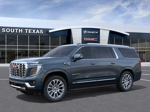 New 2026 GMC Yukon XL Denali RWD image 2