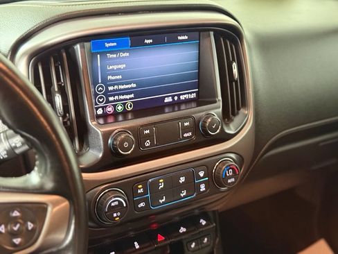 Used 2022 GMC Canyon AT4 w/ Trailering Package AWD/4WD image 14
