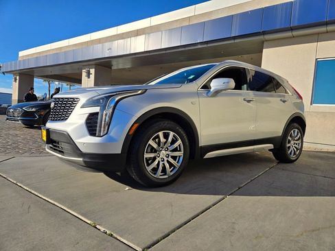 Used 2022 Cadillac XT4 Premium Luxury w/ Safety Alert Package image 2