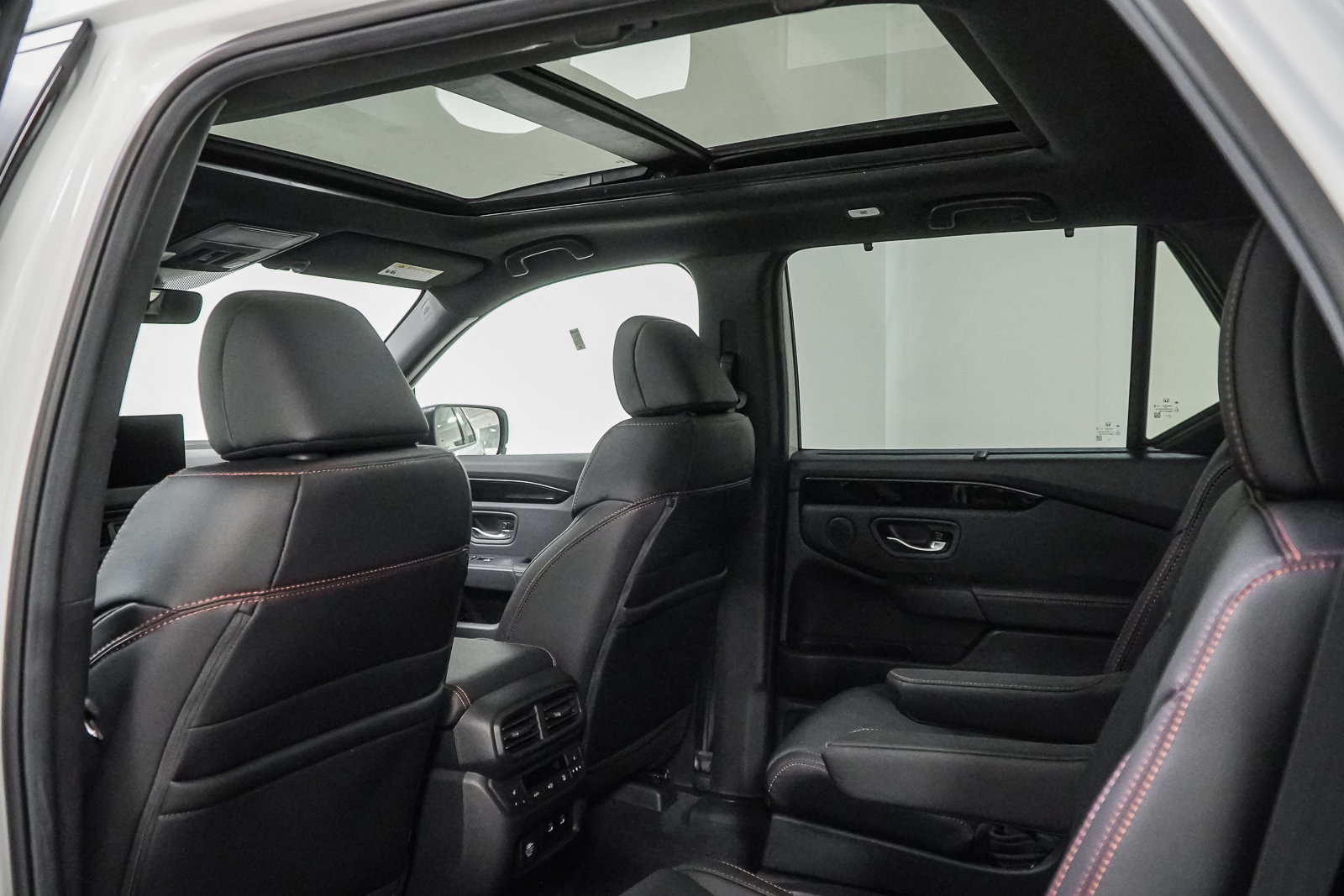 New 2026 Honda Pilot TrailSport image 38