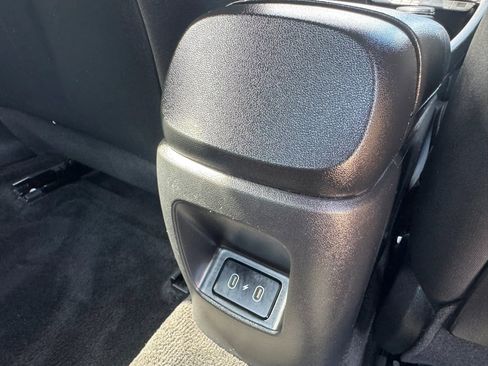 Used 2025 Hyundai Elantra Sport FWD image 42
